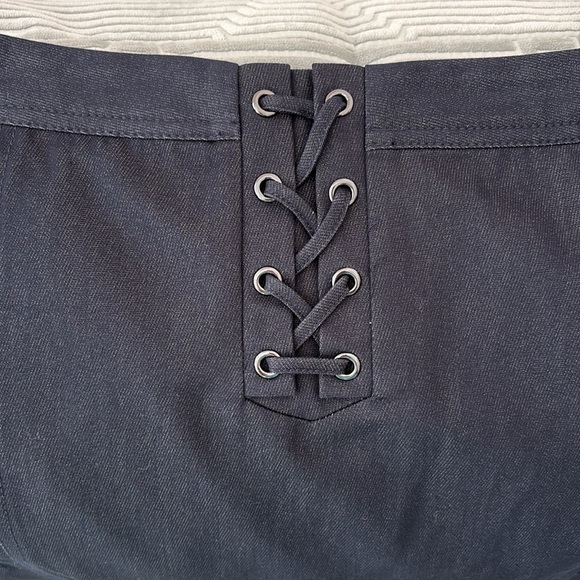 Talbots Navy Denim A-Line Skirt w/Criss Cross Front. Back Zipper Size 16 - Picture 3 of 10